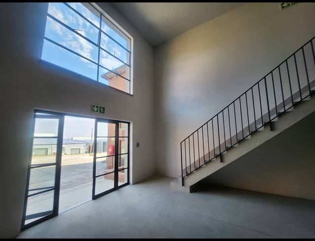 229M² WAREHOUSE TO LET IN ALLANDALE